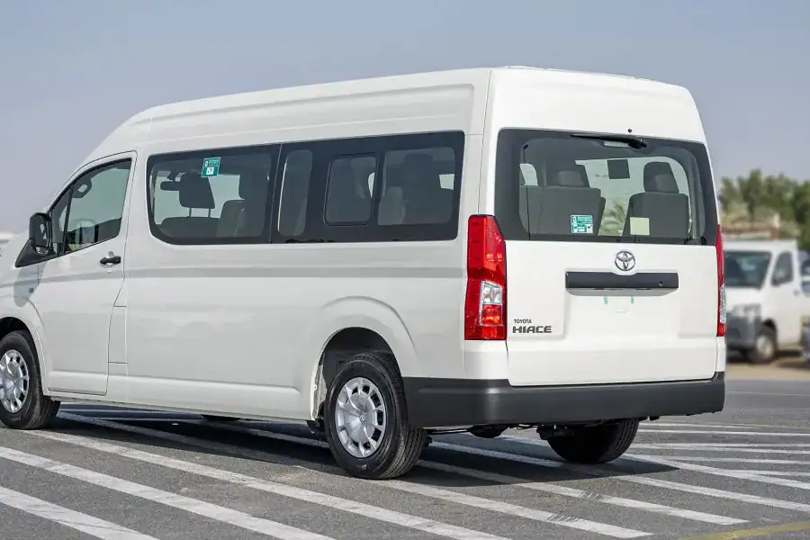 Private Hiace Transfer Hurghada – Spacious Ride for Up to 8 Passengers