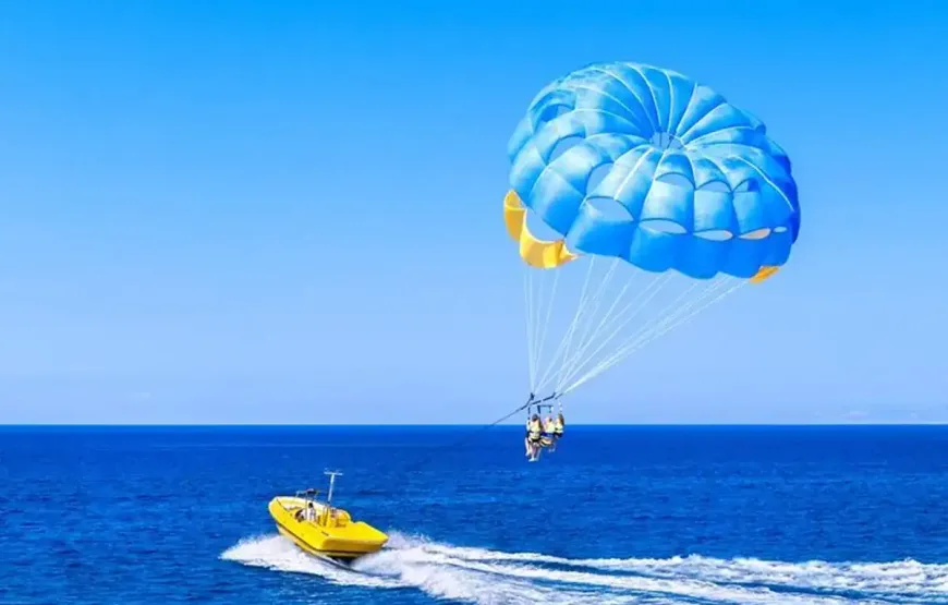 Hurghada Parasailing Fly – 15 Minutes of Unforgettable Hurghada Parasailing